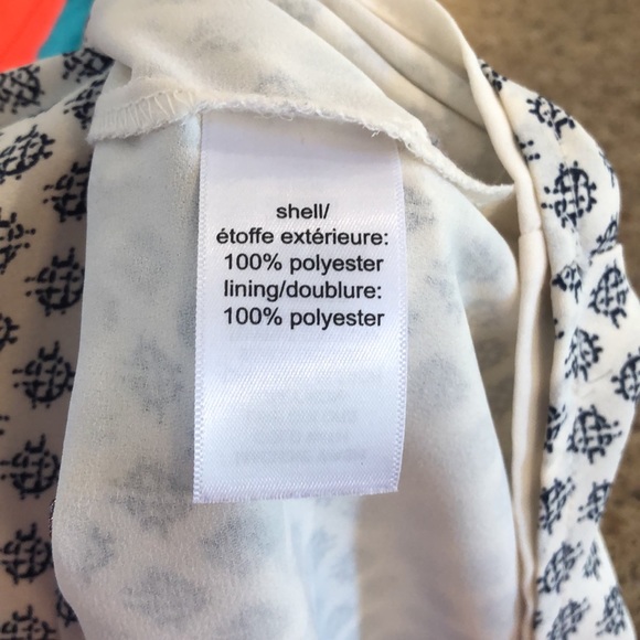 Size Large white and navy Tank Top - Picture 4 of 4